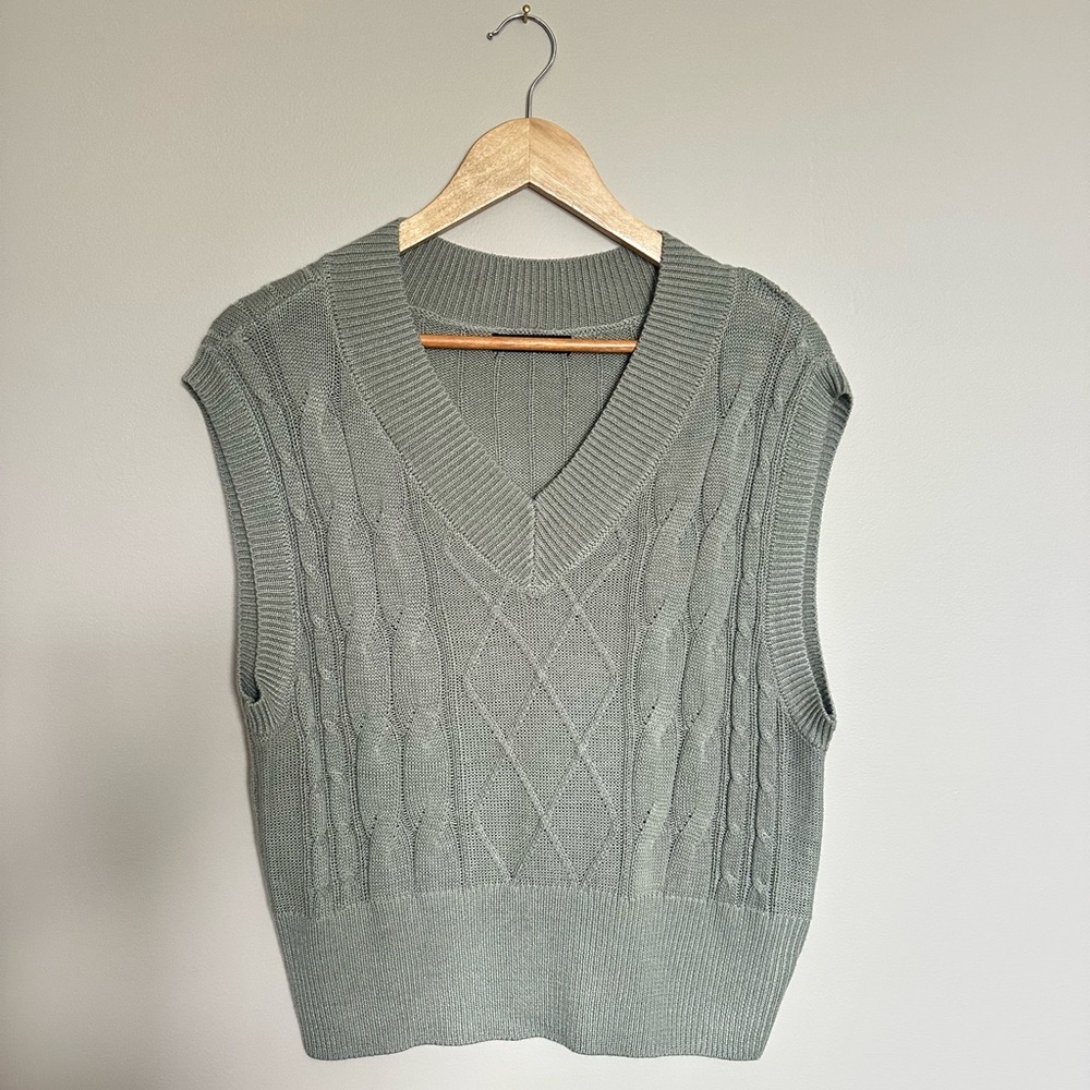 Women's Cable Knit Sweater Vest - Sage